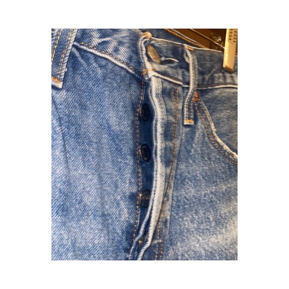 Levis Premium 501 shorts size 28 - Picture 4 of 9